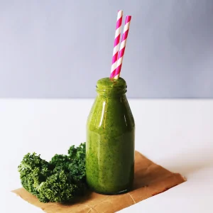 Green Juicing: A Natural Path to Men's Hormone Balance